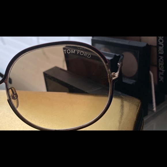 Vintage Tom Ford Sunglasses - Picture 3 of 12